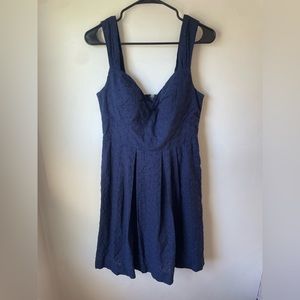 Lilly Pulitzer Cyndi Fishy Navy Eyelet Dress Women’s Size 8